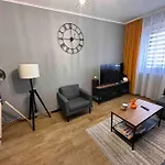 Przytulny I Komfortowy Apartment Hindenburg