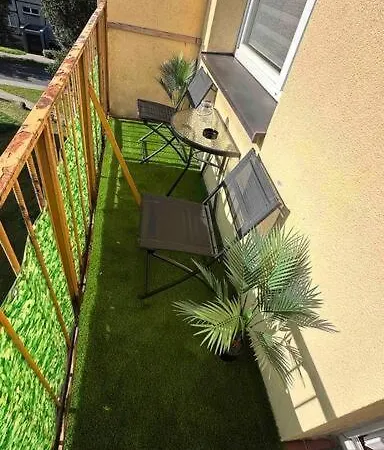 Przytulny I Komfortowy Апартаменты Забже