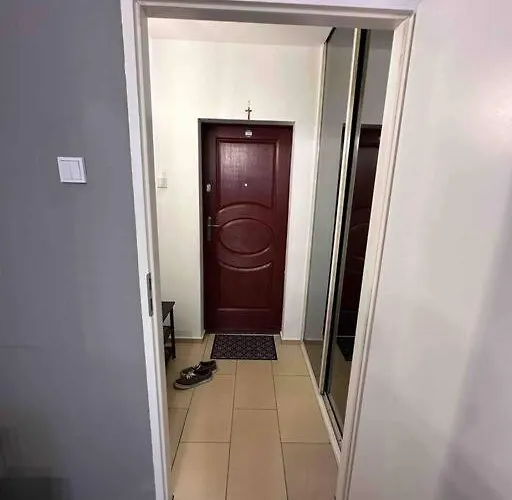 Spacious 2br Apartment,balcony, Self Check In דירה